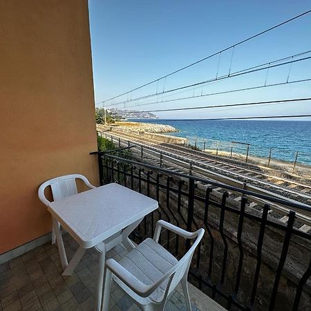 La Via Sul Mare Lejlighed Bordighera Eksteriør billede