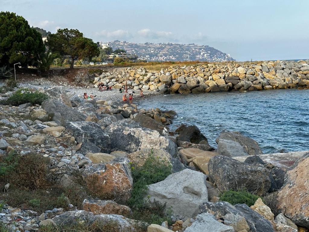 La Via Sul Mare Lejlighed Bordighera Eksteriør billede